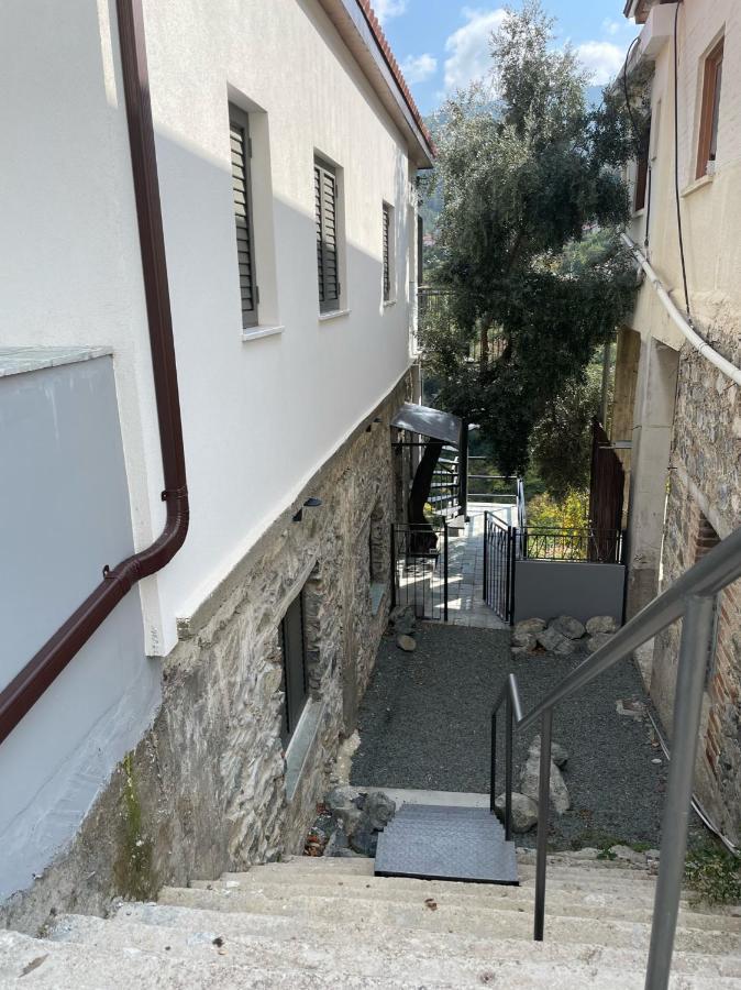 Balkoni Moutoullas Exterior foto